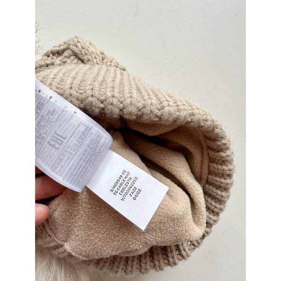 BABY GAP Beige Acrylic Cable Knit Pom Pom Beanie Toque Hat, Toddler Size M/L - Picture 8 of 9